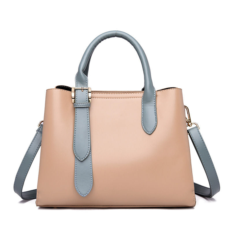 Leather handbags atmospheric messenger bag