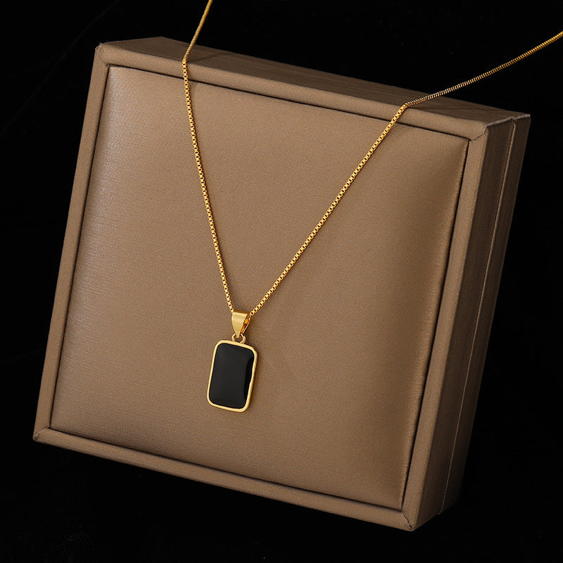 Light Luxury Small Black Pendant Necklace – 18K Gold Titanium Steel Women’s Necklace