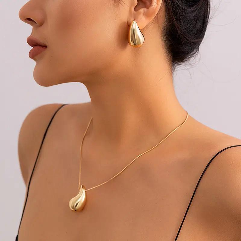 Fashionable Titanium Steel With 18K Gold
